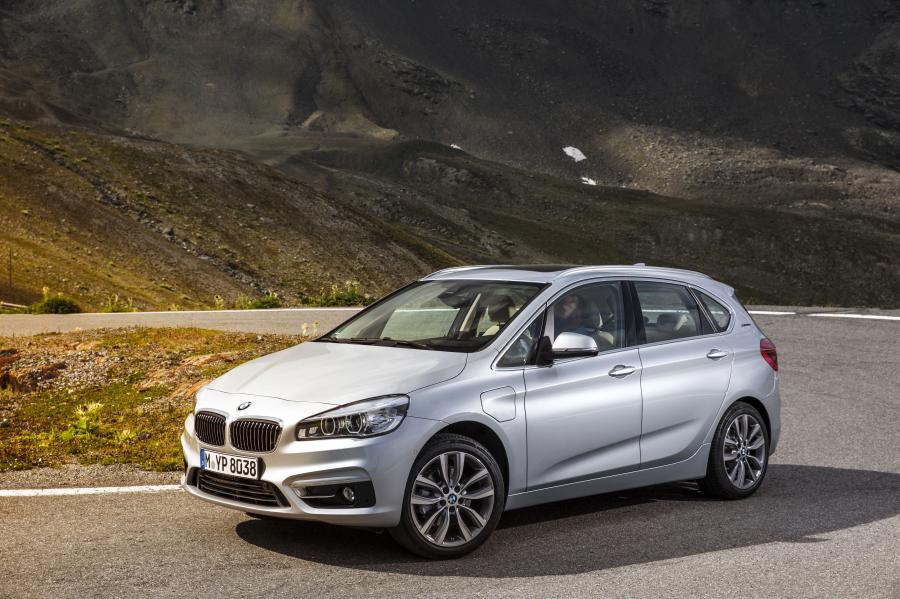  BMW 225xe Active Tourer (F45) 2016 года  (WW) (фото 8 из 50)